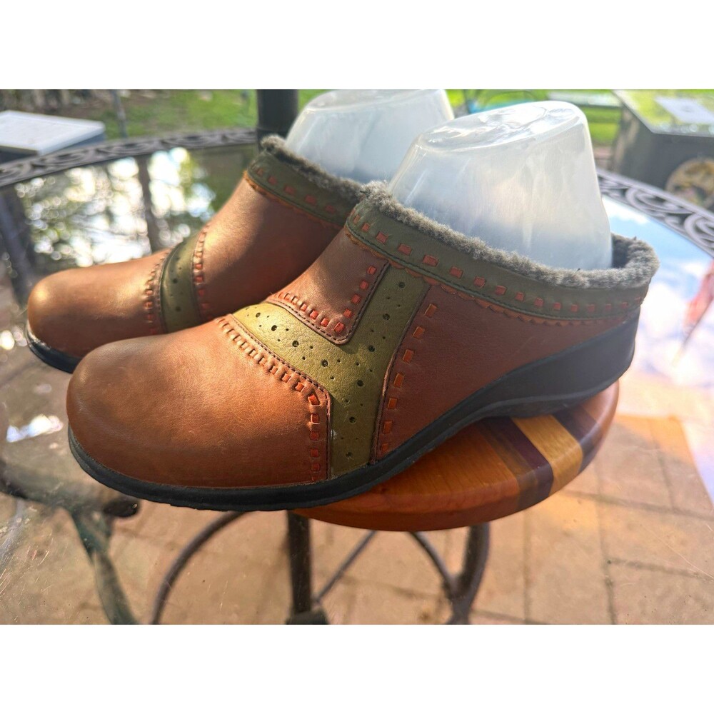 Clarks Womens Leather Faux Fur Lined Slip On Ankle Bootie Brown Green 8